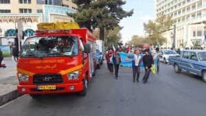 استقرار خودروها و موتورهای آتش نشانی در مسیرهای راهپیمایی ۲۲ بهمن