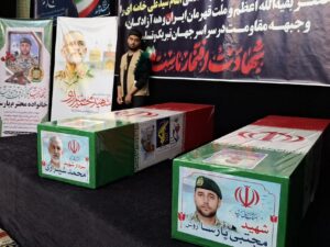 حضور سردار شجاع در تشییع پیکر شهیدان محمد شیرازی و مجتبی پارسا روش